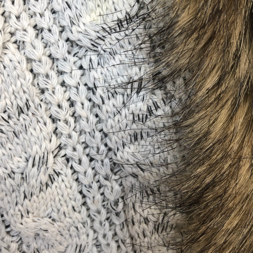 Pinklicious Faux Fur Collar Knit Sweater/Shrug S - Picture 4 of 10